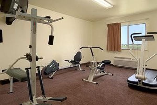 Hotel Super 8 Iola Kansas